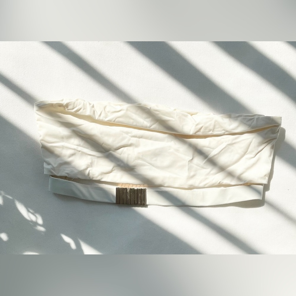 Meshki White Strapless Bikini Top - size M